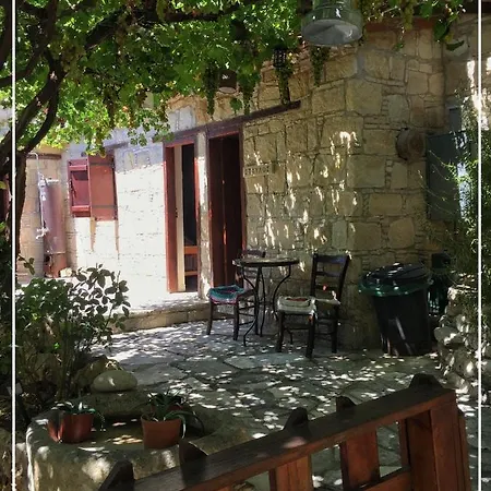 Vrakas Stone House Country house