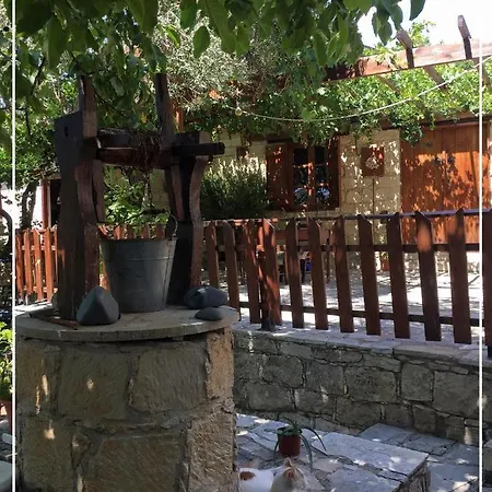 Country house Vrakas Stone House *